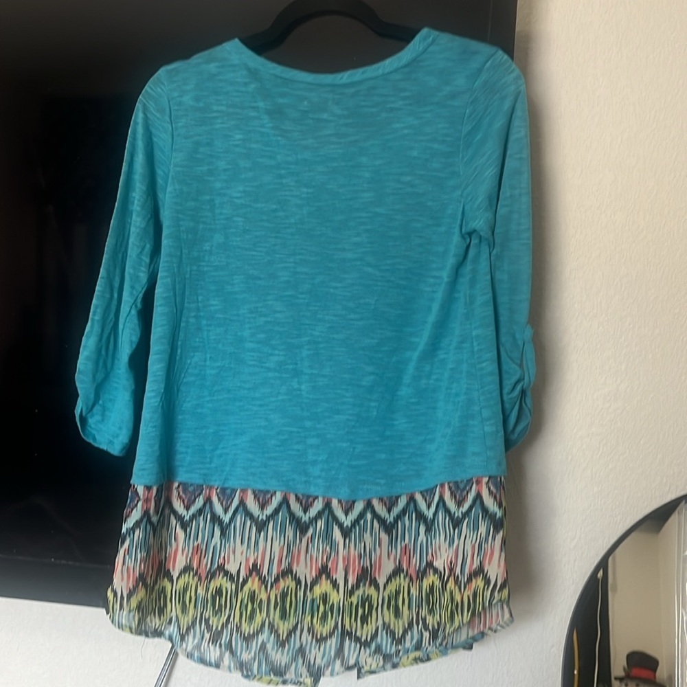 Bobeau Blue Cuffed Sleeve Pleated Blouse - Picture 3 of 3